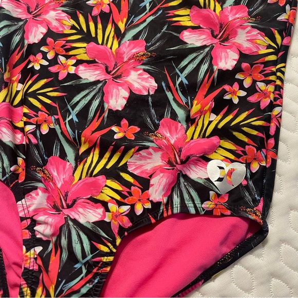 Hurley Girls' One-Piece Swimsuit black (hyper pink) - Picture 8 of 8